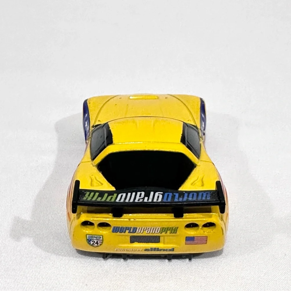 Disney Store Cars 1:43 Deluxe Jeff Gorvette World Grand Prix Die-cast